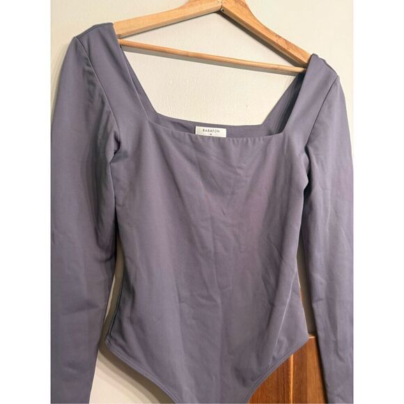 Aritiza Babaton Charcoal Gray Contour Long Sleeve Square Neck Bodysuit Medium - Picture 3 of 7